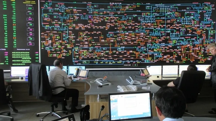 Dispatchers at the National Dispatch Centre in Astana, in front of the Faceplate video wall